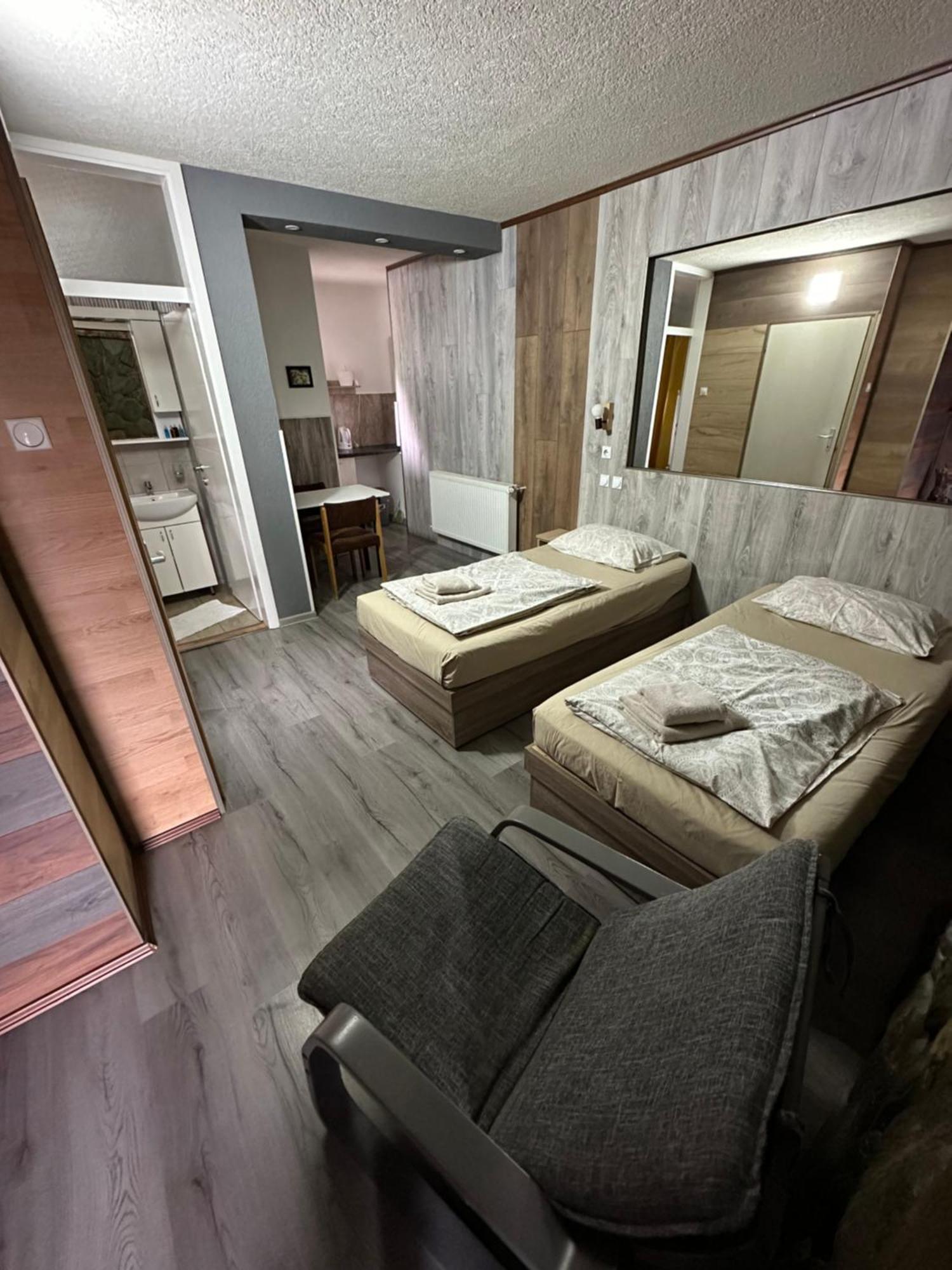 Apartments Park 2016 Surdulica 外观 照片
